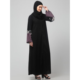 NAZNEEN EMBRODERY AND CONYTRAST  2 SIDE POCKET SLEEVES  FRONT OPEN ABAYA